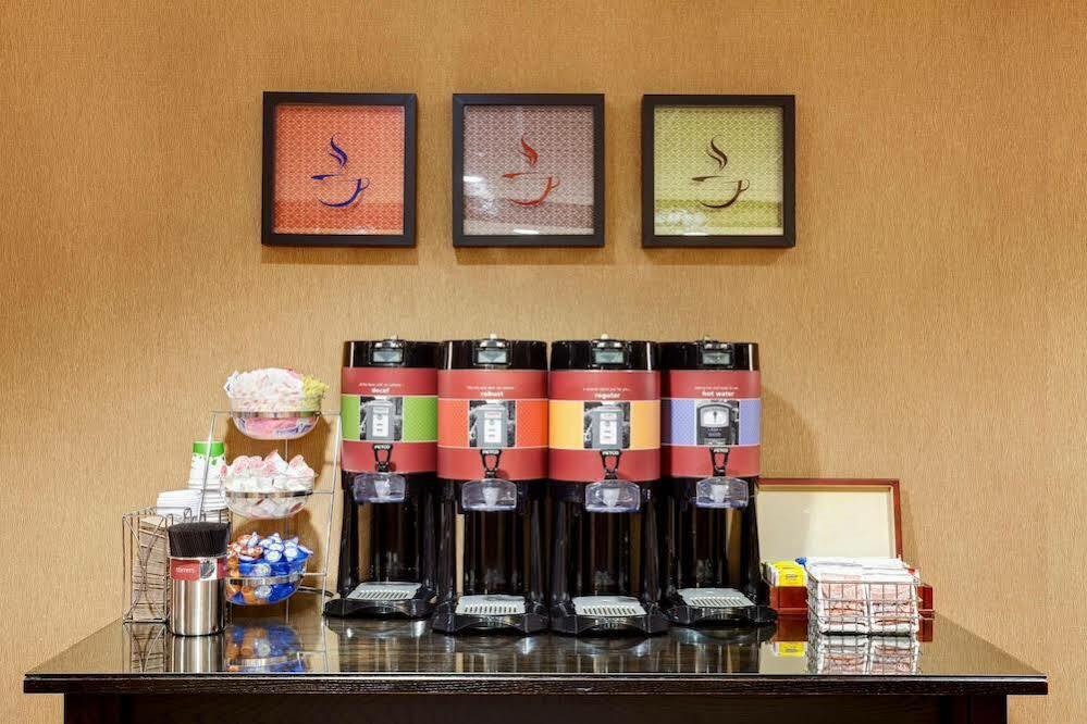 Hampton Inn & Suites Chicago - Libertyville Extérieur photo